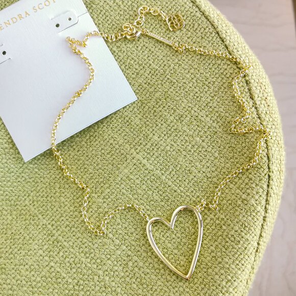 BRAND NEW Kendra Scott Ansley Heart Necklace Gold - Picture 2 of 3